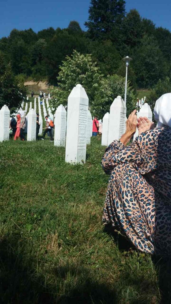 5965d3f7 4b84 4f6d 8cd4 0aca0a0a0a67 srebrenica7 previewOrg