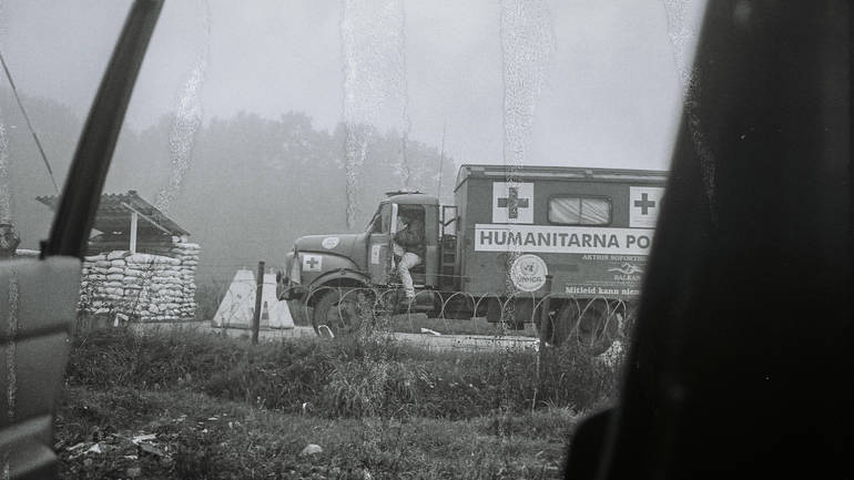 Bosna je i danas moja bolna rana 1 1 on the way to bihac un checkpoint