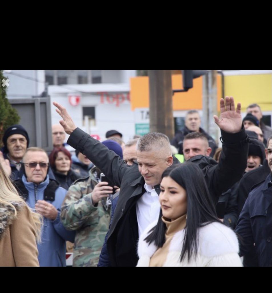 Velika podrška građana Naseru Oriću uoči izricanja presude u Sudu BiH 1 6013454B 8F17 4FDD 92C7 253F2989F5E9