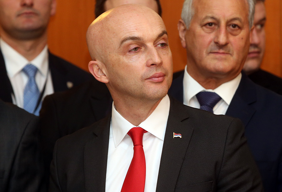 „KOMŠIĆ DOVEO ČEDU DA PROVOCIRA DODIKA, NJEGA VELIKI MEĐEDI KORISTE ZA...“: Bura u SNSD-u zbog izbora savjetnika hrvatskog člana Predsjedništva BiH 2 Srdjan Perisic 2