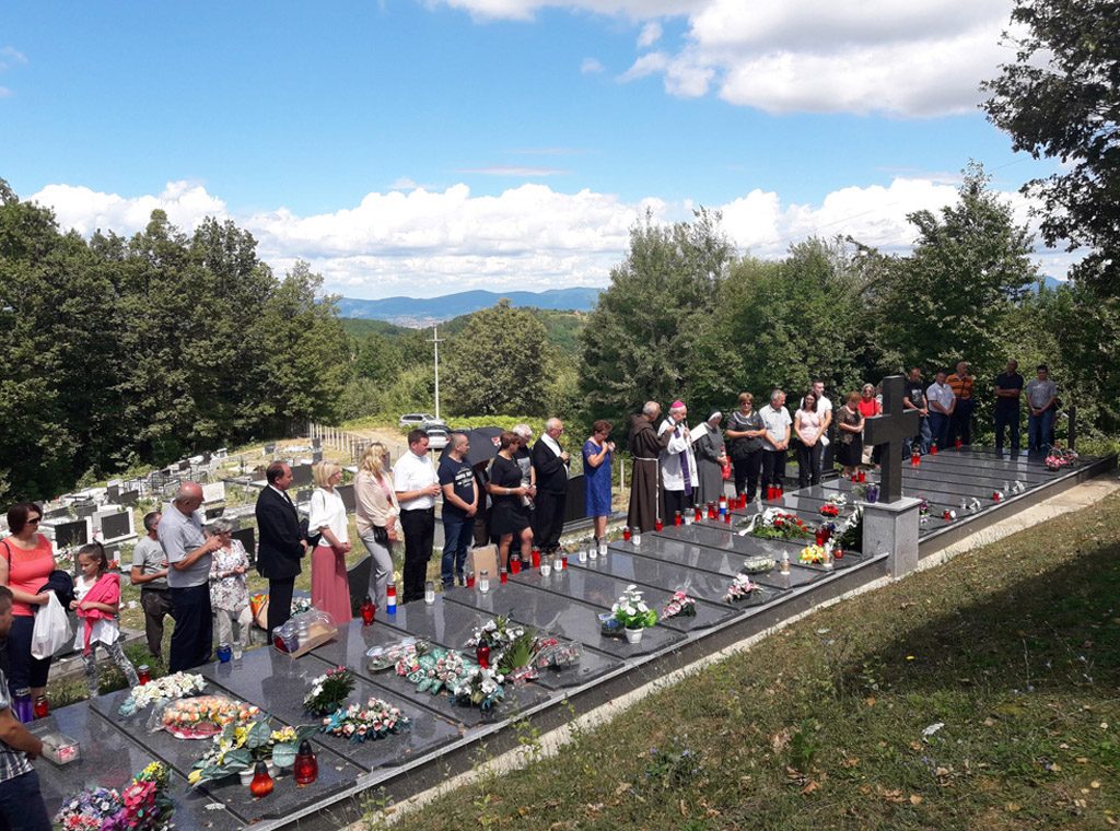 BRUKA I SRAMOTA PREDSJEDNIKA „SVIH HRVATA“: Kako je Čović zbog Dodika zaboravio na navjeći pok*olj srpskih snaga nad Hrvatima!? 1 katolicki tjednik
