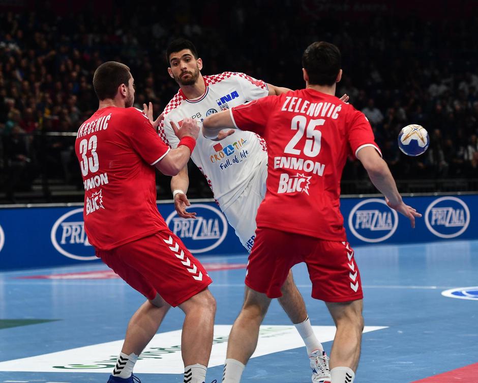 d32799f78d0fdc51767f