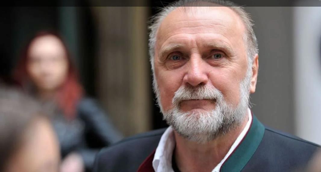 dzevad karahasan