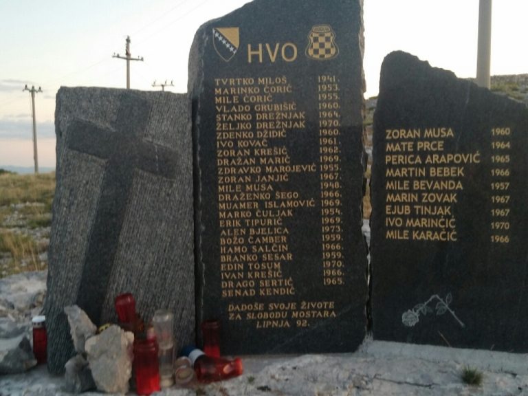 05-08-2019-03-hvo-obiljezje-768x576