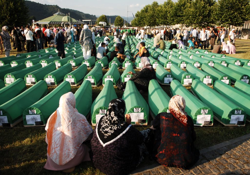 1569604295srebrenica29 100710