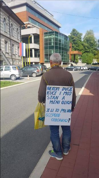 Nedžad Mejrić je u Srebrenici zbog "birokratske greške" ostao bez krova nad glavom 2 nedzad mejric protest