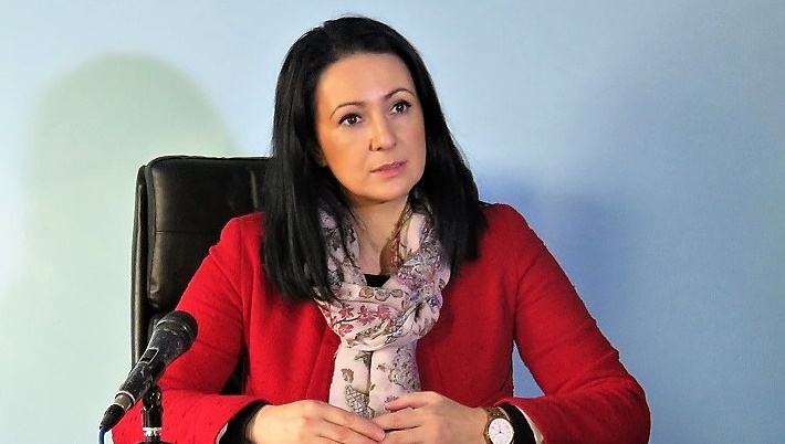 VELIKI ODAZIV NAČELNIKA I PREMIJERA KANTONA ZA POMOĆ MEMORIJALNOM CENTRU U SREBRENICI: Da li će se pozivu odazvati i načelnik Srebrenice Mladen Grujičić? 3 aida Obuca