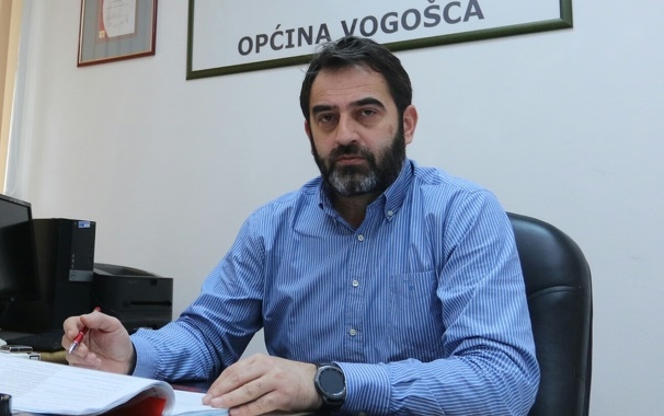 VELIKI ODAZIV NAČELNIKA I PREMIJERA KANTONA ZA POMOĆ MEMORIJALNOM CENTRU U SREBRENICI: Da li će se pozivu odazvati i načelnik Srebrenice Mladen Grujičić? 4 edin smajic
