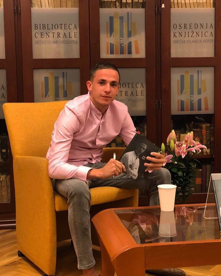 AMIR ŠEČIĆ JA SAM DIJETE IZ DOMA NE RAĐAJTE DJECU AKO ĆETE IH OSTAVITI 3