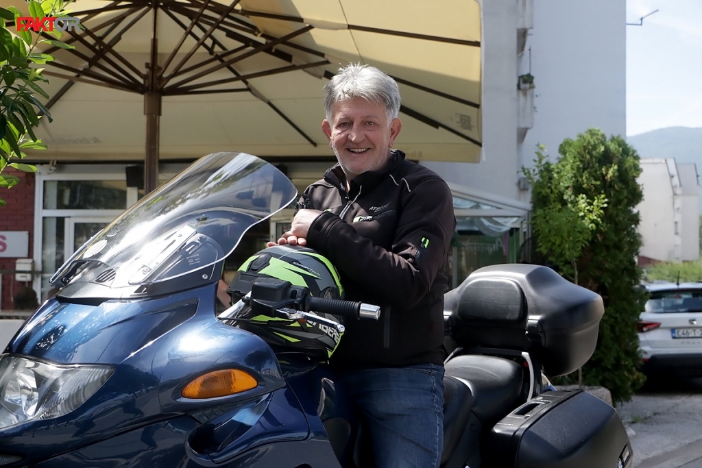 9aca5ce856bebae79e12cd7a86061a94