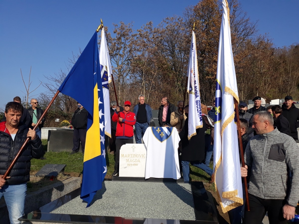Zlatni ljiljan Goran Martinović dobio spomenik: Legendarni diverzant ranjavan je čak 13 puta 5 e8cda7b77ec2d0a35ef9c68e3360c30a
