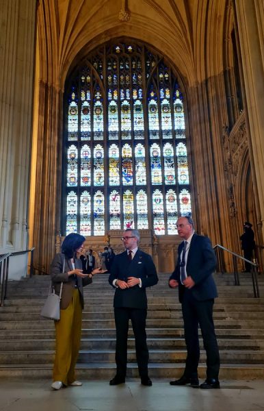 B9AF7B29 2D76 4533 8E5A 2789380800D4