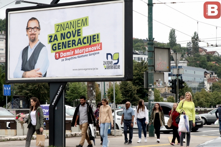 OVO JE BOGU – PLAKAT: Pogledajte kakvim se sve predizbornim sloganima i plakatima hvale političke partije u BiH i ko je dotakao dno… (FOTO) 4 photo 1662115026650