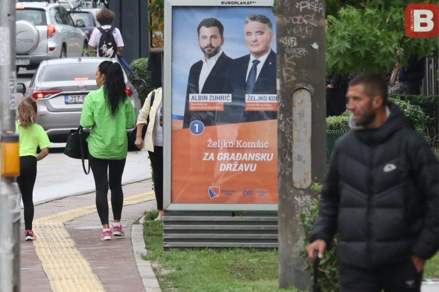 OVO JE BOGU – PLAKAT: Pogledajte kakvim se sve predizbornim sloganima i plakatima hvale političke partije u BiH i ko je dotakao dno… (FOTO) 6 photo 1662115063673 1