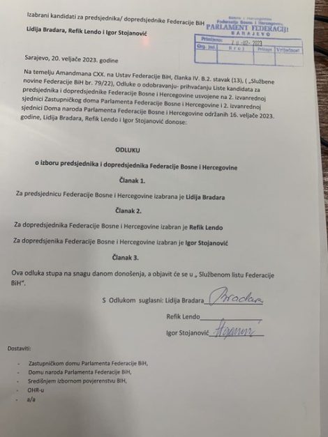 "KOLEGA LENDO IZBJEGAVA...": Lidija Bradara ide do kraja, ovo je odluka koju je potpisao Igor Stojanović... 1 FpajBdKWAAAFREJ