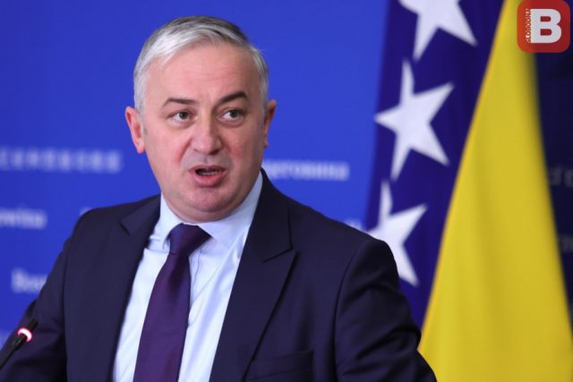 BORENOVIĆ ZATRESAO REPUBLIKU SRPSKU