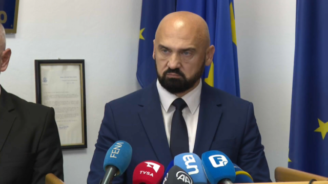 Isak odgovorio Dodiku