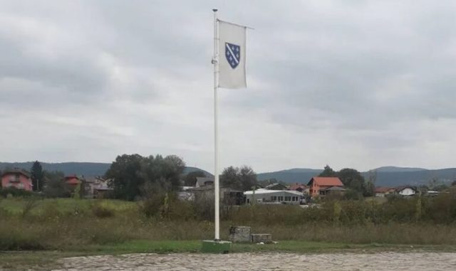 Dodik poručio- Postavljanje muslimanske zastave na srpskom stratištu je provokacija