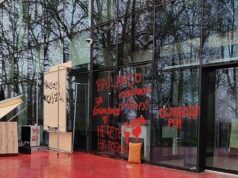 ŽANDARMERIJA JAČA OD STUDENATA: Prekinuta blokada RTS, a ostali tragovi od jaja