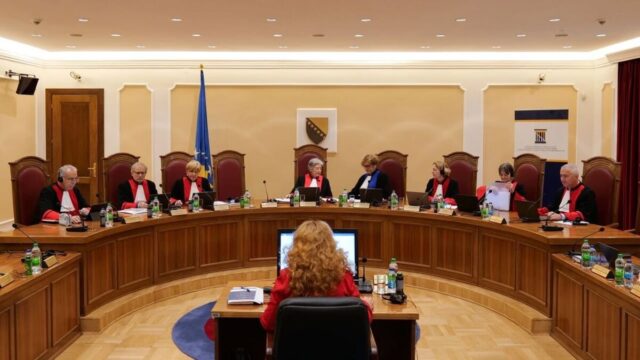 Ustavni sud BiH naložio hitan prekid svih aktivnosti vezanih za Ustav RS