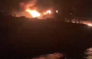 ZASTRAŠUJUĆE SNIMKE IZ HORMUŠKOG TJESNACA: Supertanker eksplodirao i zapalio se nakon udara u pomorsku minu, oglasio se Iran…