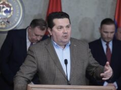SKANDALOZNE UVREDE NENADA STEVANDIĆA: Konakoviću poručio da će proći kao “El-Mudžahedin”, Dodik se smijao…(VIDEO)