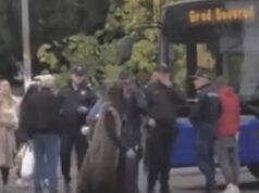 Incidenti u Srbiji: Građani blokirali autobus, akcija policije