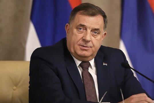 “GLAS NARODA JE GLAS BOGA”: Dodik se oglasio nakon Vučićevog debakla