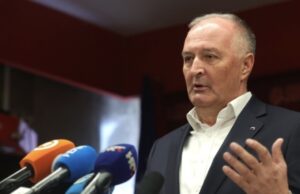 HELEZ ČESTITAO STUDENTIMA POBJEDU, PA POSLAO PORUKU BANJALUCI: “Dodiku će biti najteže”